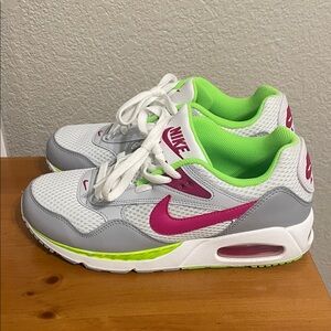 Nike W9 White and Neon Green Sneakers